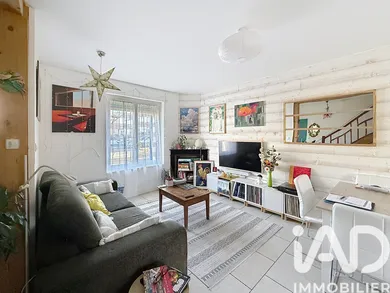 Maison traditionnelle à Croix-Chapeau (17220)