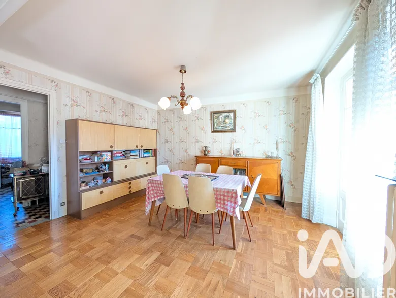 Appartement 3 pièces 74 m² · à Chambéry · 74 m² · 168 000 €