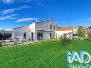 Maison de village à Coulonges-sur-l'Autize (79160)