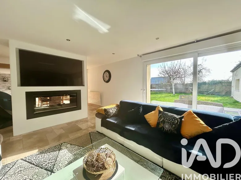 Maison 7 pièces 242 m² · à Bois-le-Roi · 242 m² · 394 000 €