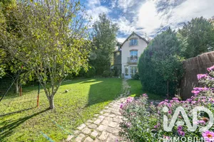 Maison à Garches (92380)