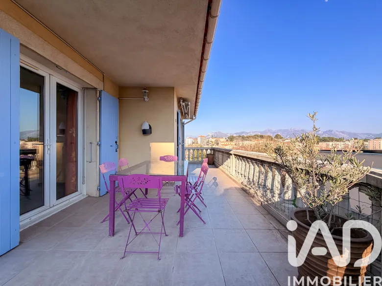 Maison 5 pièces 128 m² · à Aubagne · 128 m² · 528 000 €