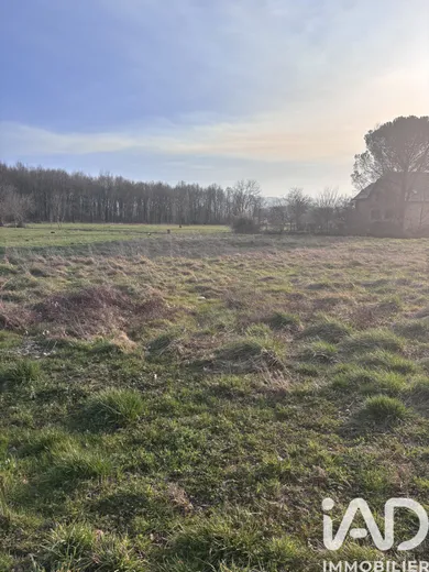 Terrain à bâtir à Bernac-Dessus (65360)