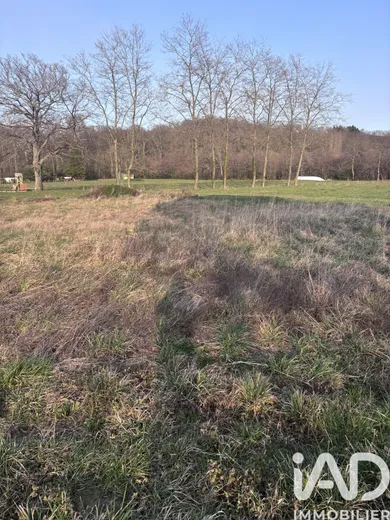 Terrain à bâtir à Bernac-Dessus (65360)