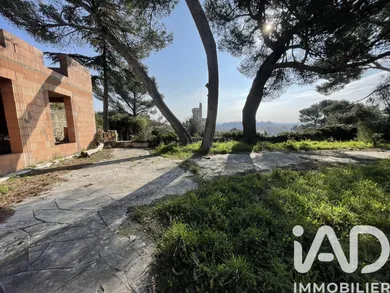 House in Villeneuve-lès-Avignon (30400)