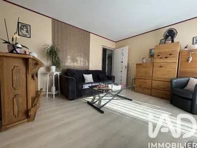 Apartment in Melun (77000)