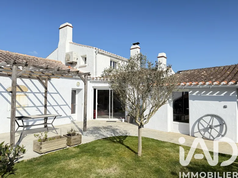 Maison 5 pièces 84 m² · à L'Épine · 84 m² · 390 000 €