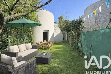 Architectural house in Saint-Martin-d'Hères (38400)