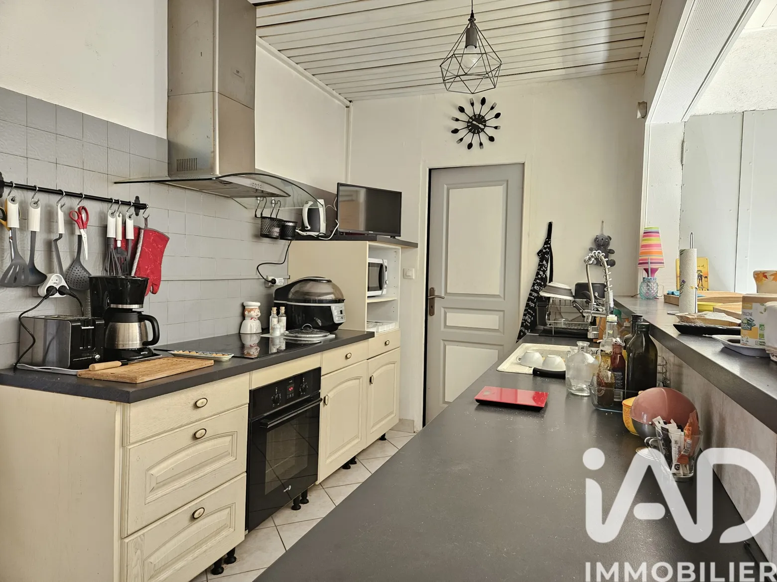 Vente maison à Cognac (16100) : maison 6 pièces 150 m² — 2