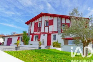 Maison à Jatxou (64480)