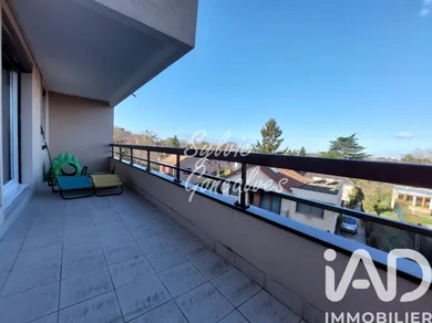 Apartment in Éragny (95610)