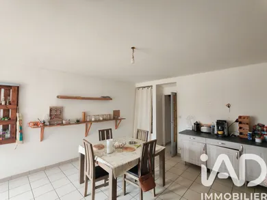 Village house in Tresson (72440)
