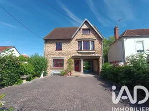 Mansion in Lamarche-sur-Saône (21760)