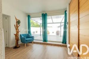 Apartment in La Ville-du-Bois (91620)