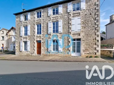 Immeuble à Chauvigny (86300)