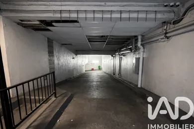 Parking in Paris (75019)