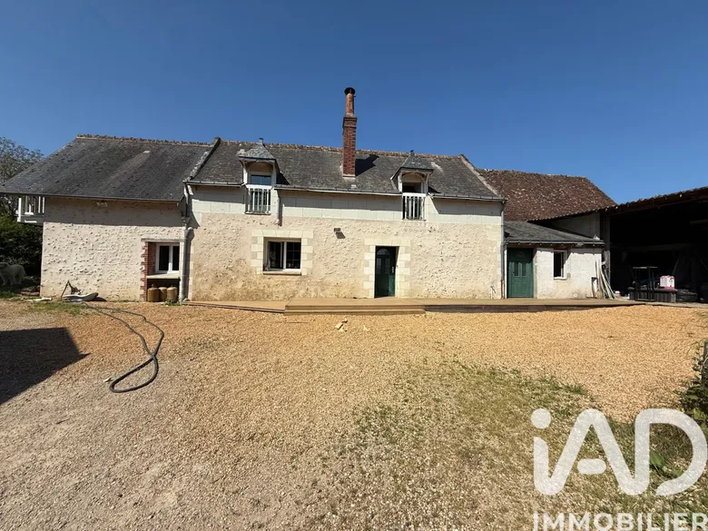 Maison 7 pièces 310 m² · à Rochecorbon · 310 m² · 468 000 €