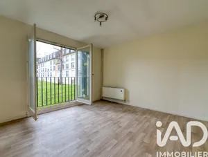 Studio à Compiègne (60200)