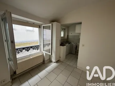 Apartment in Fontainebleau (77300)