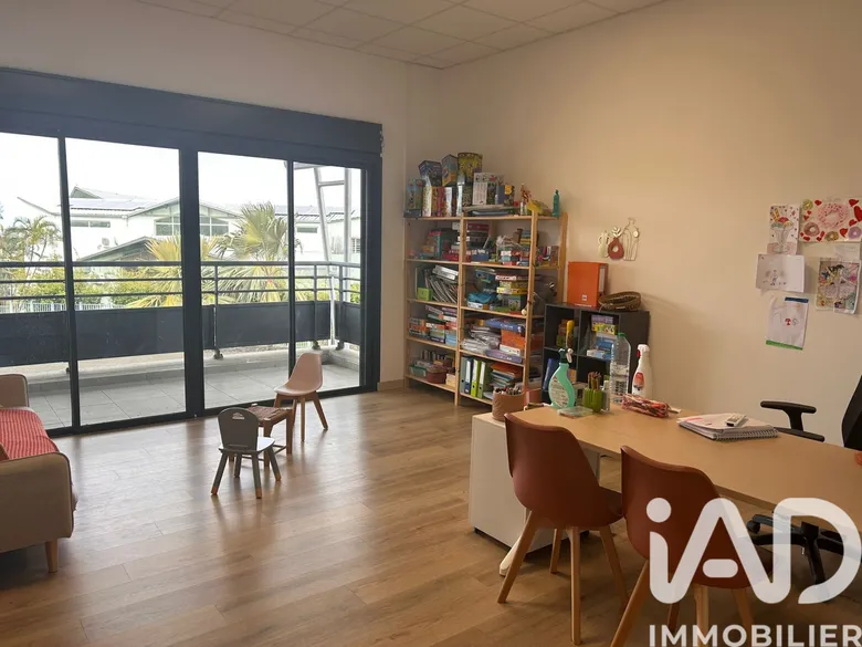 Appartement 3 pièces 55 m² · à Saint-André · 54,6 m² · 1 175 €/mois