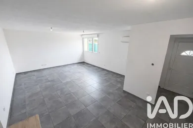 Apartment in Gajan (30730)