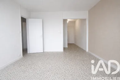 Apartment in Cenon (33150)