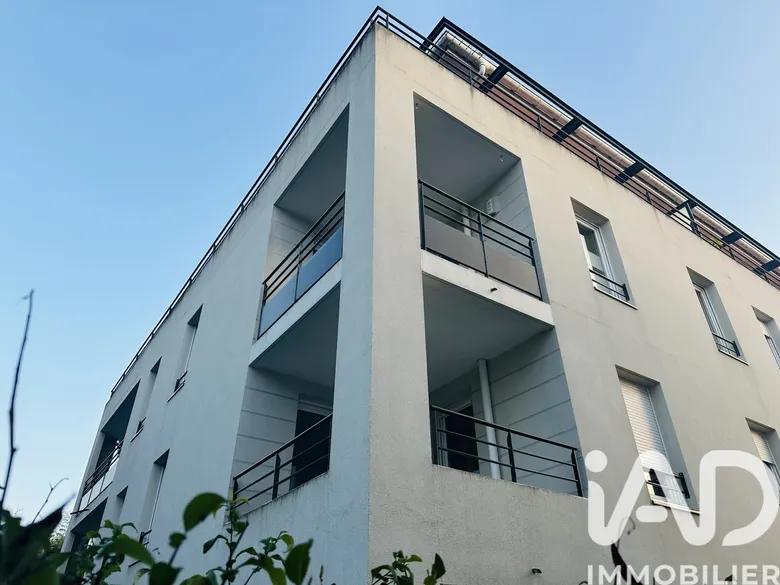 Appartement 3 pièces 68 m² · à La Verpillière · 68 m² · 960 €