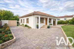 House in Orgeval (78630)