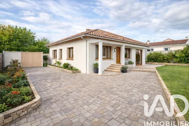 House in Orgeval (78630)