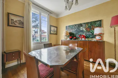 Townhouse in Le Chesnay (78150)