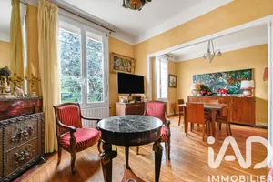 Townhouse in Le Chesnay (78150)