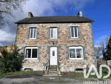 House in La Motte (22600)