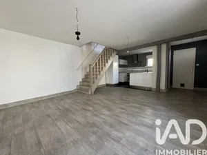 Appartement à Brasles (02400)