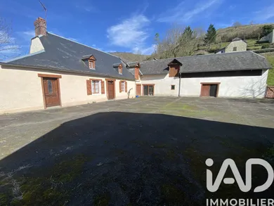 House in Asque (65130)