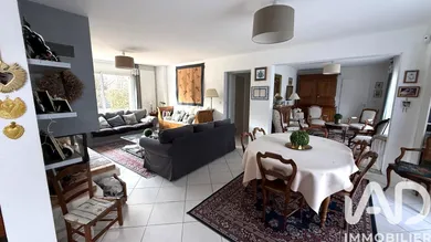 Detached house in Sens (89100)