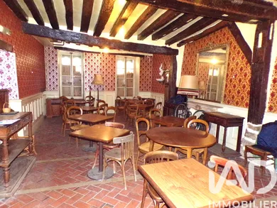 Maison à Villeneuve-sur-Yonne (89500)