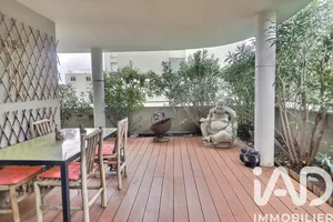 Apartment in Vitrolles (13127)