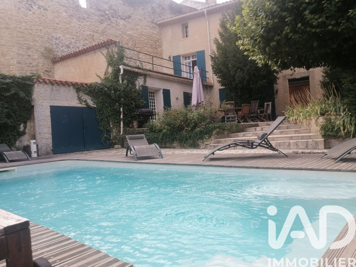 maison à Mormoiron