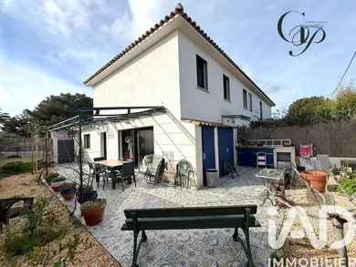 Apartment in Six-Fours-les-Plages (83140)