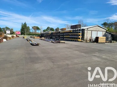 Immeuble à Sablons (33910)