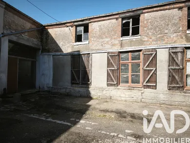 Immeuble à Oucques (41290)
