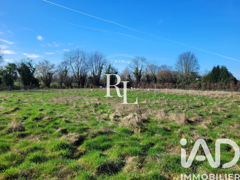 Terrain 1737 m² · à Cabourg · 1 737 m² · 195 000 €