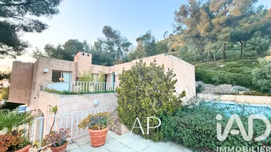 Architectural house in Toulon (83200)