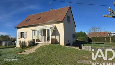 Pavillon à Orval (18200)
