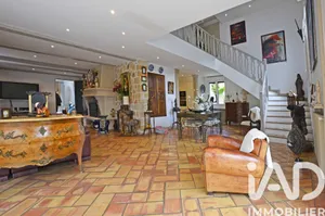 Architectural house in Mandelieu-la-Napoule (06210)