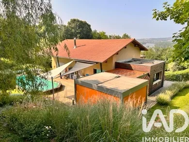 Architectural house in Saint-Romain-au-Mont-d'Or (69270)