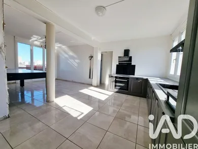 Apartment in Saint-Quentin (02100)