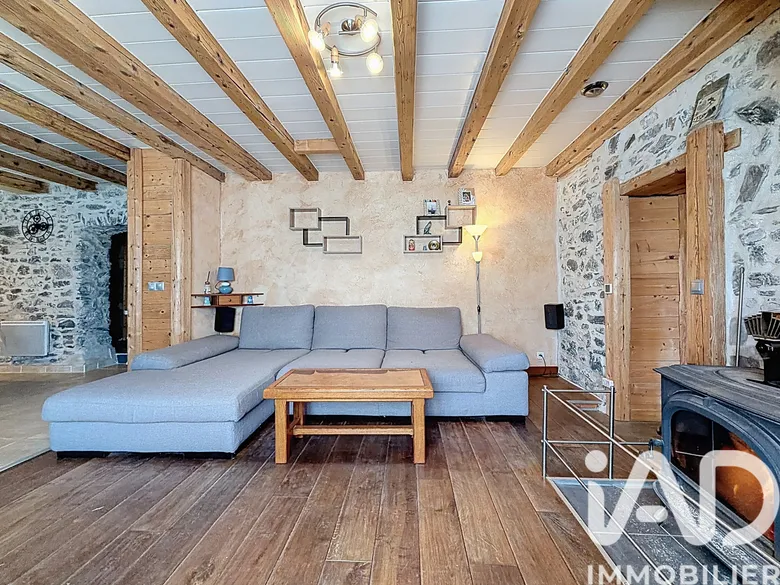 Maison 6 pièces 170 m² · à Taninges · 170 m² · 646 000 €