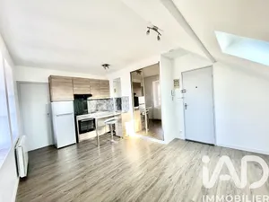 Apartment in Maincy (77950)
