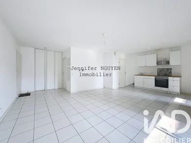 Appartement à Bordeaux (33300)